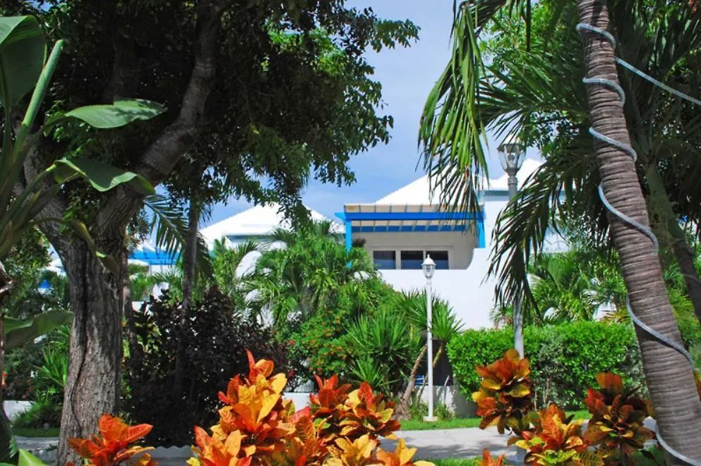 Deluxe Sea View Villas At Paradise Island Beach Club Resort Creek Village