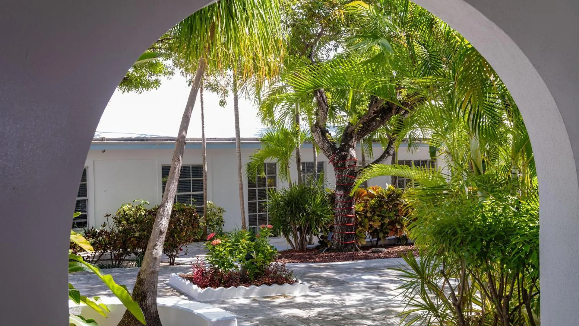 Deluxe Sea View Villas At Paradise Island Beach Club Resort Creek Village Bahamas