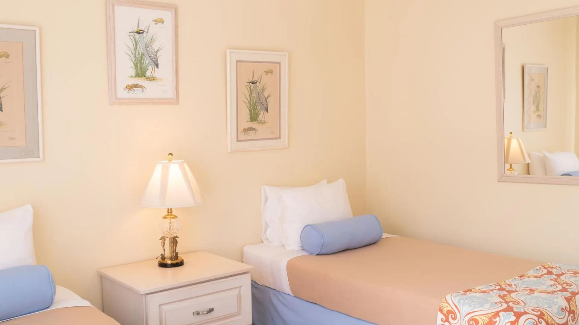 Deluxe Sea View Villas At Paradise Island Beach Club Resort Creek Village