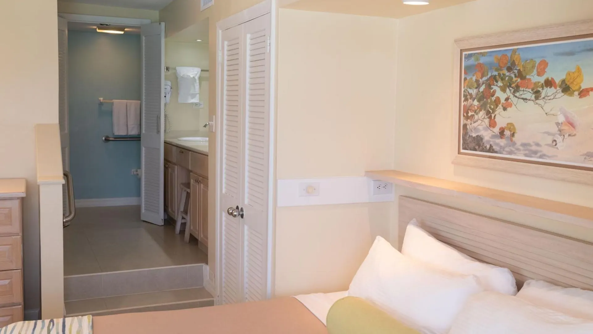 Deluxe Sea View Villas At Paradise Island Beach Club Resort Creek Village