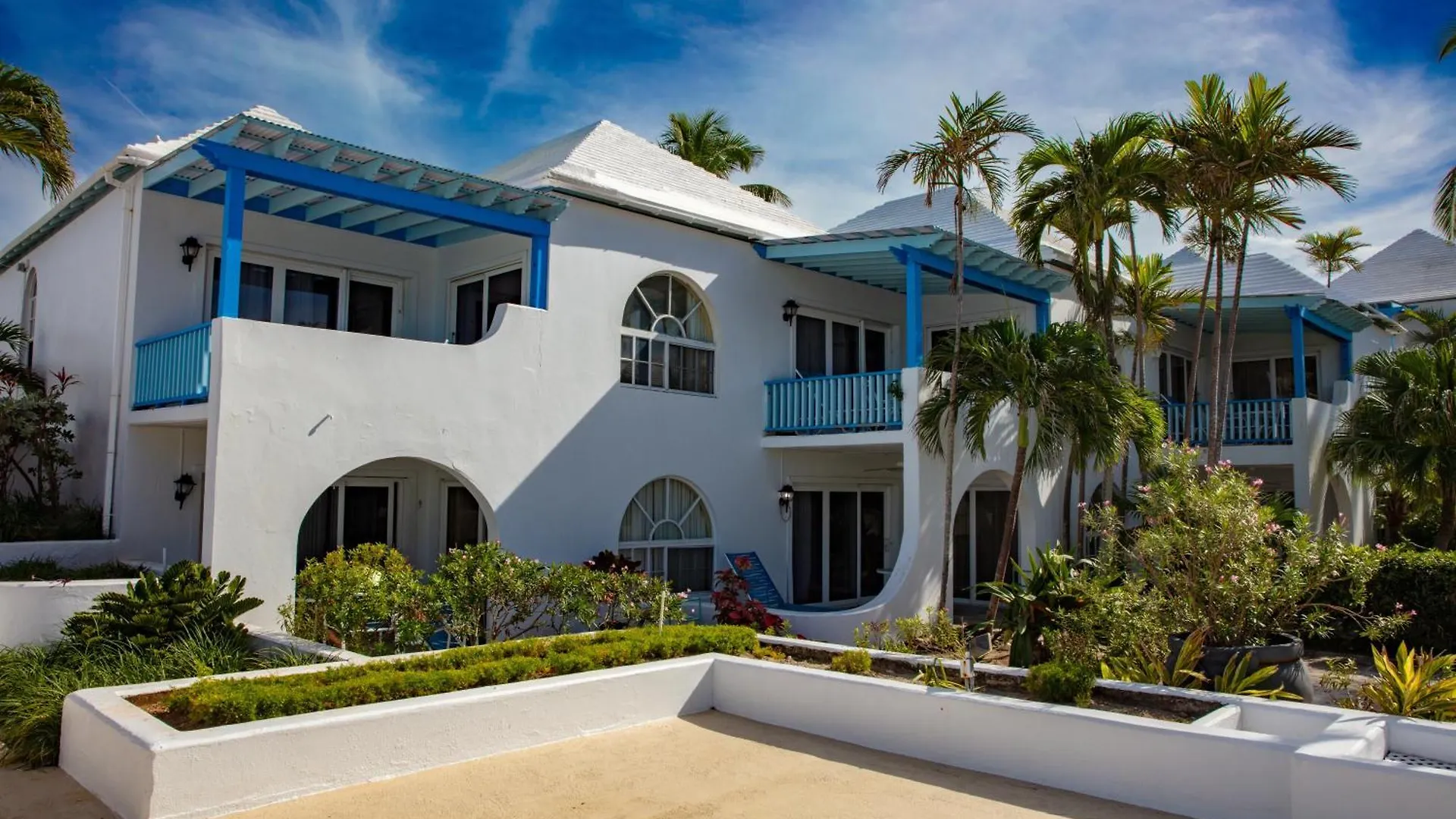 Deluxe Sea View Villas At Paradise Island Beach Club Resort Creek Village