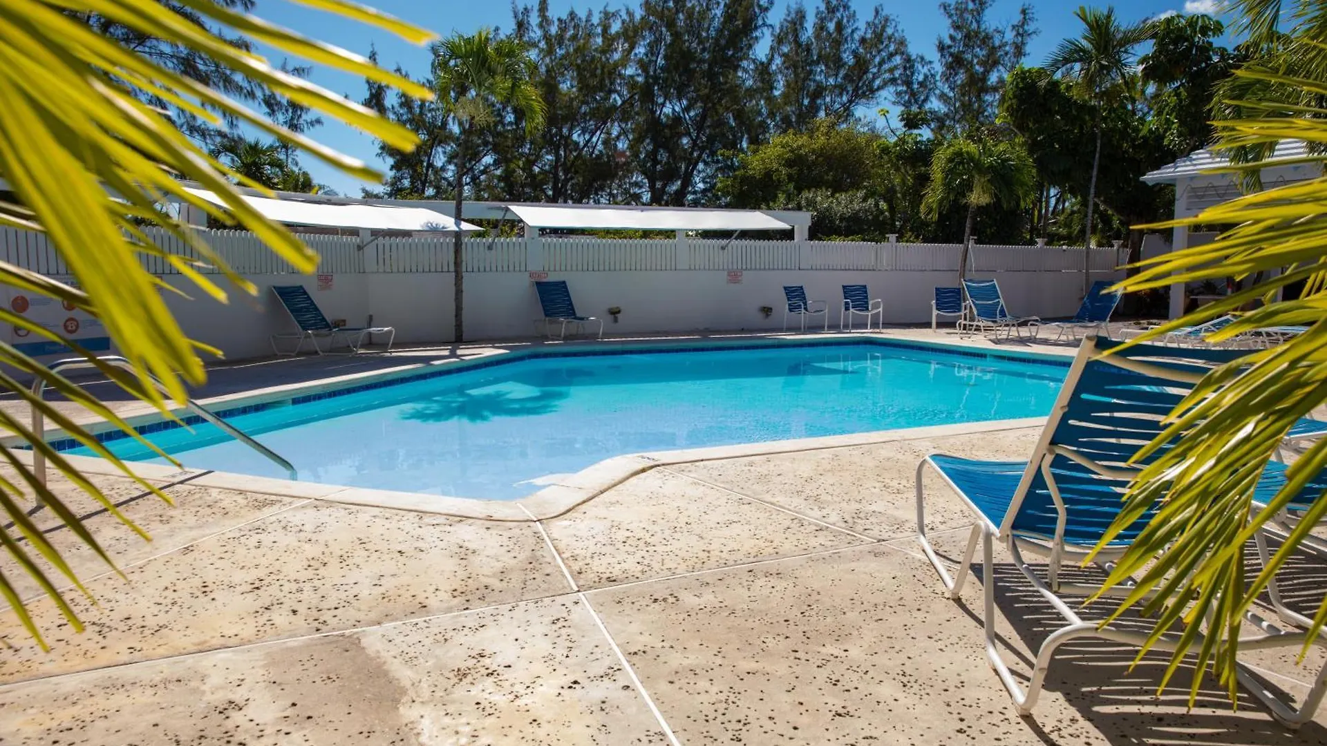Deluxe Sea View Villas At Paradise Island Beach Club Resort Creek Village